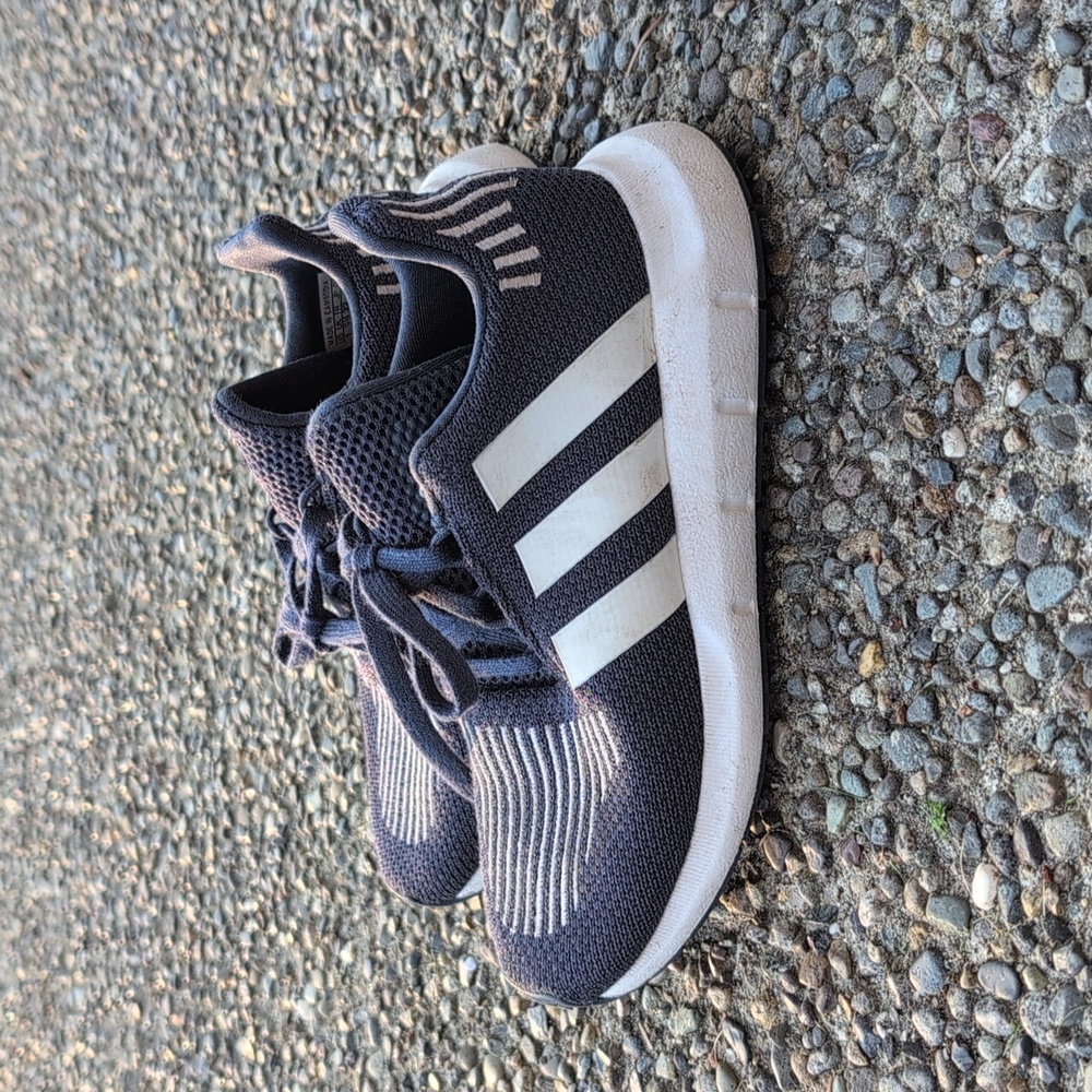 Size 1 Adidas (kid) Little Boy shoes
